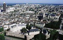 Promouvoir le respect des droits, la solidarité et la justice sociale Promouvoir le respect des droits, la solidarité et la justice sociale