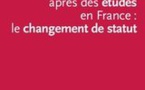 Travailler après des études en France : le changement de statut