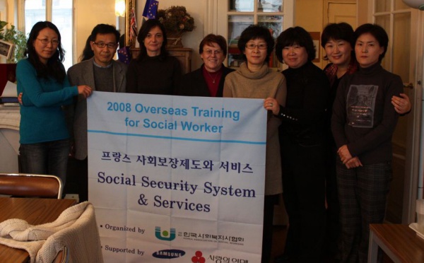 L'ANAS et la FITS ont accueilli à Paris une délégation d'assistants sociaux coréens